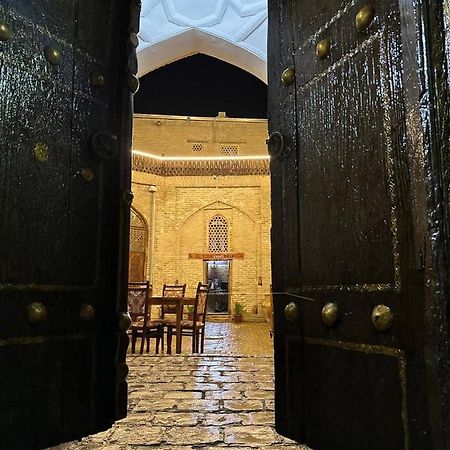 Mekhtar Ambar Hotel Бухара Екстериор снимка