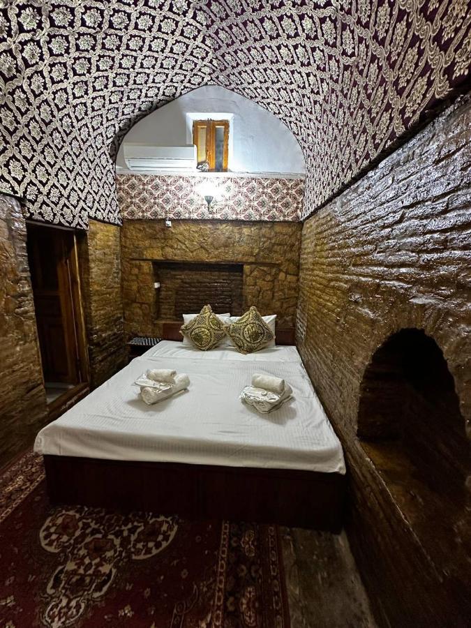 Mekhtar Ambar Hotel Бухара Екстериор снимка
