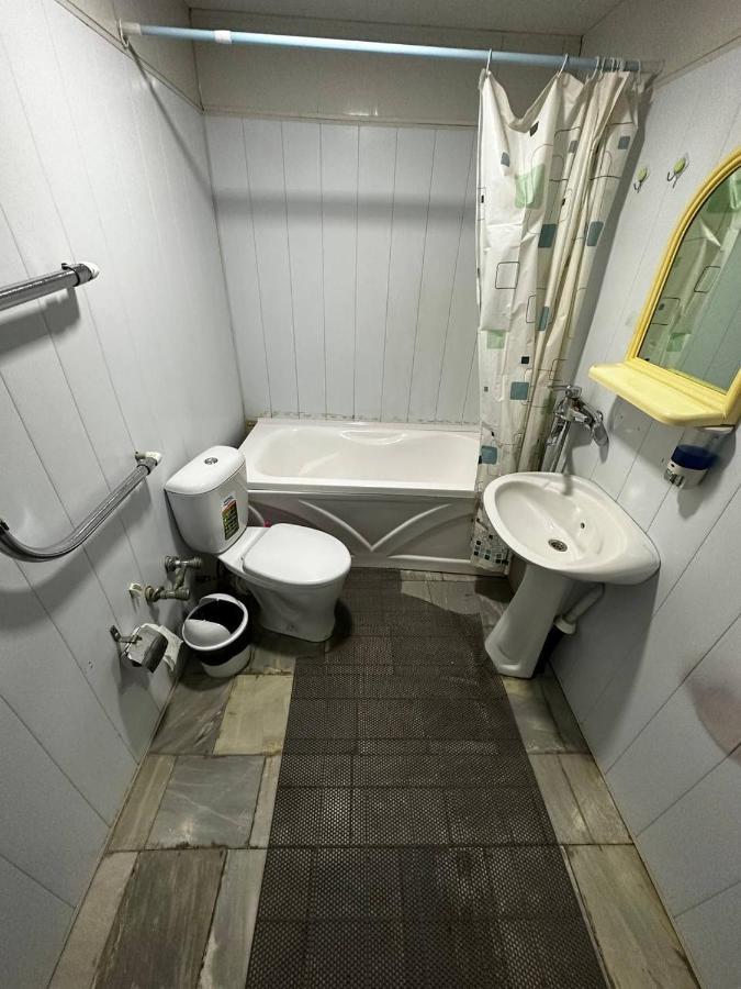 Mekhtar Ambar Hotel Бухара Екстериор снимка