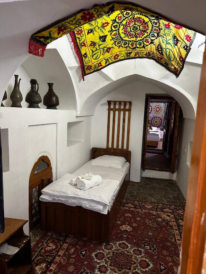 Mekhtar Ambar Hotel Бухара Екстериор снимка