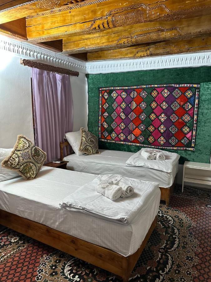 Mekhtar Ambar Hotel Бухара Екстериор снимка